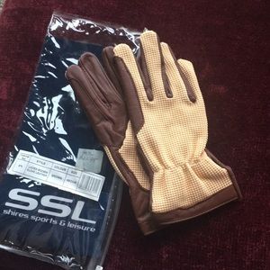 Horse riding gloves